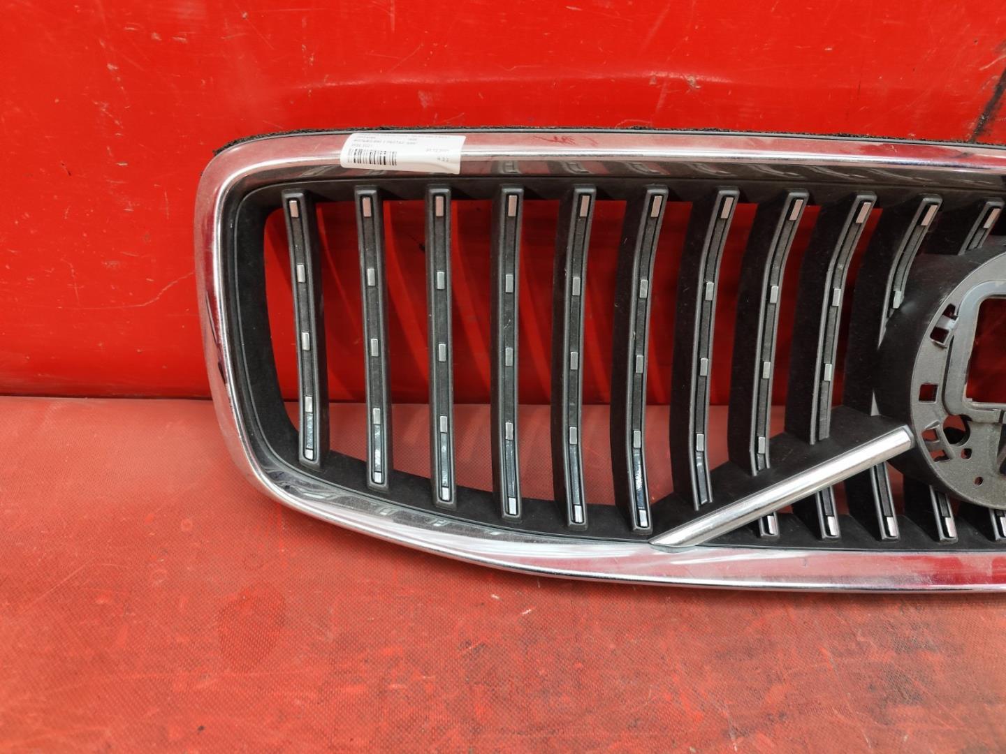 Решетка радиатора