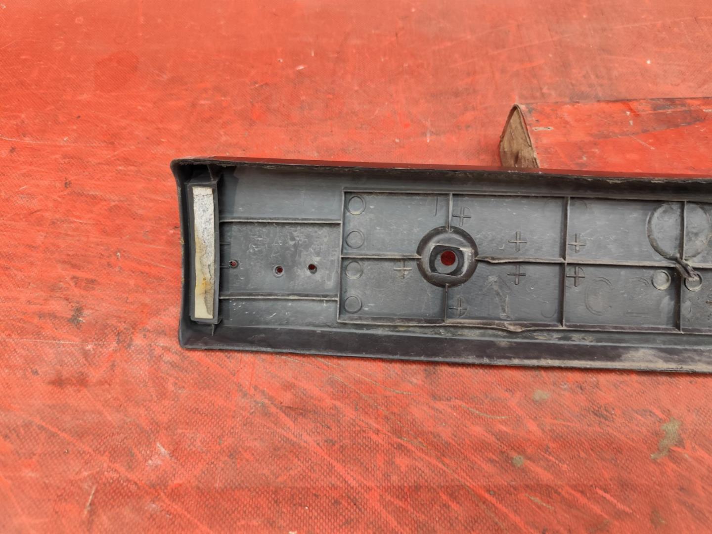 Накладка переднего бампера под номер