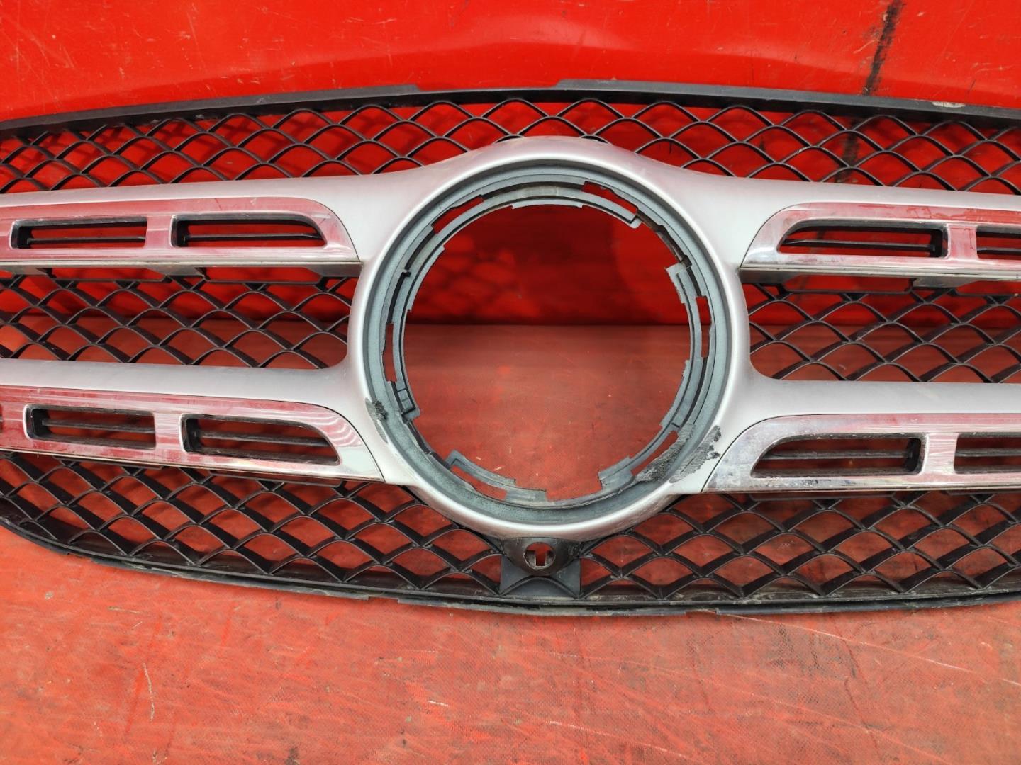 Решетка радиатора