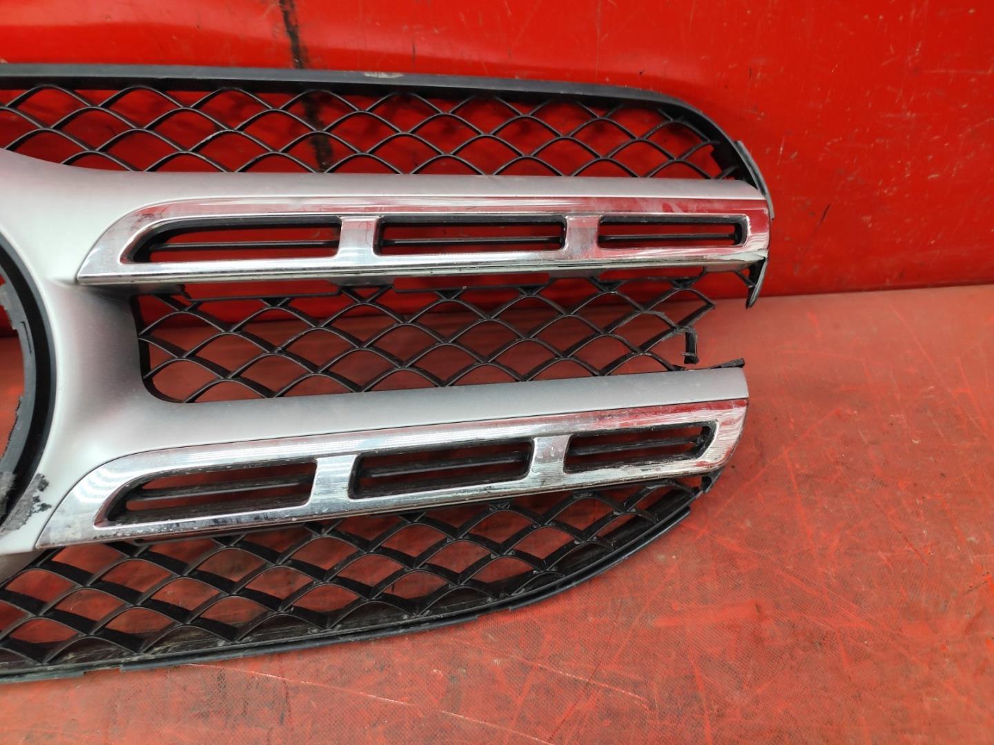 Решетка радиатора