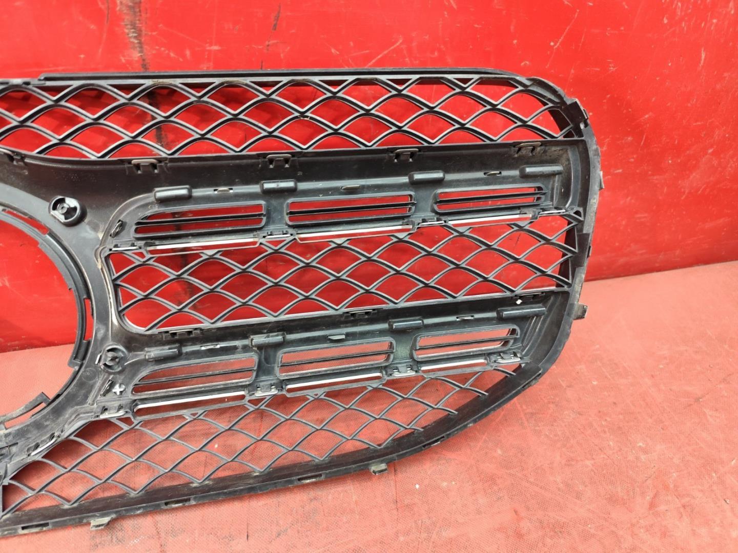 Решетка радиатора