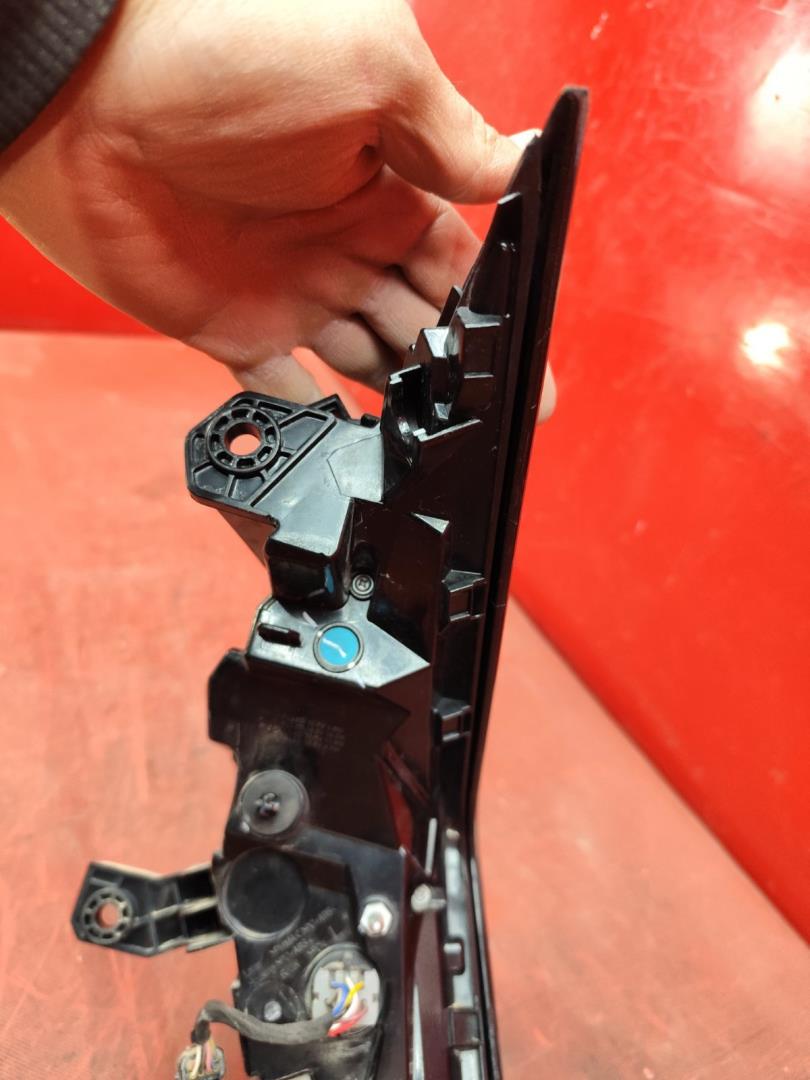 Фонарь задний