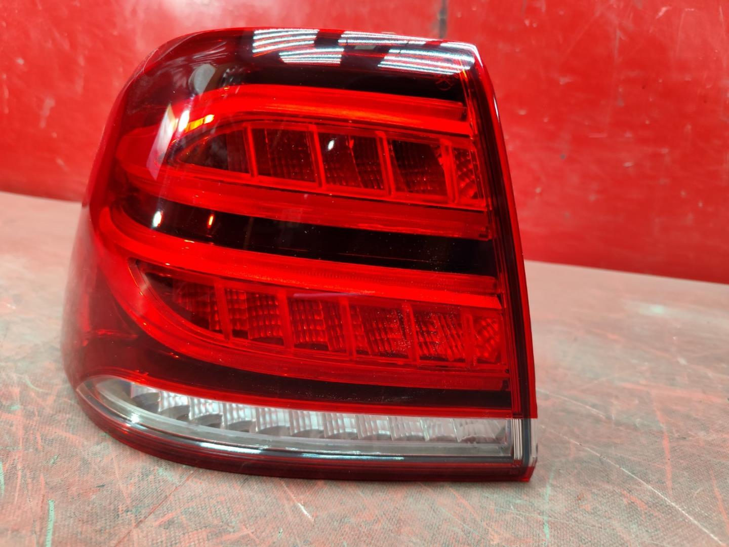 Фонарь задний