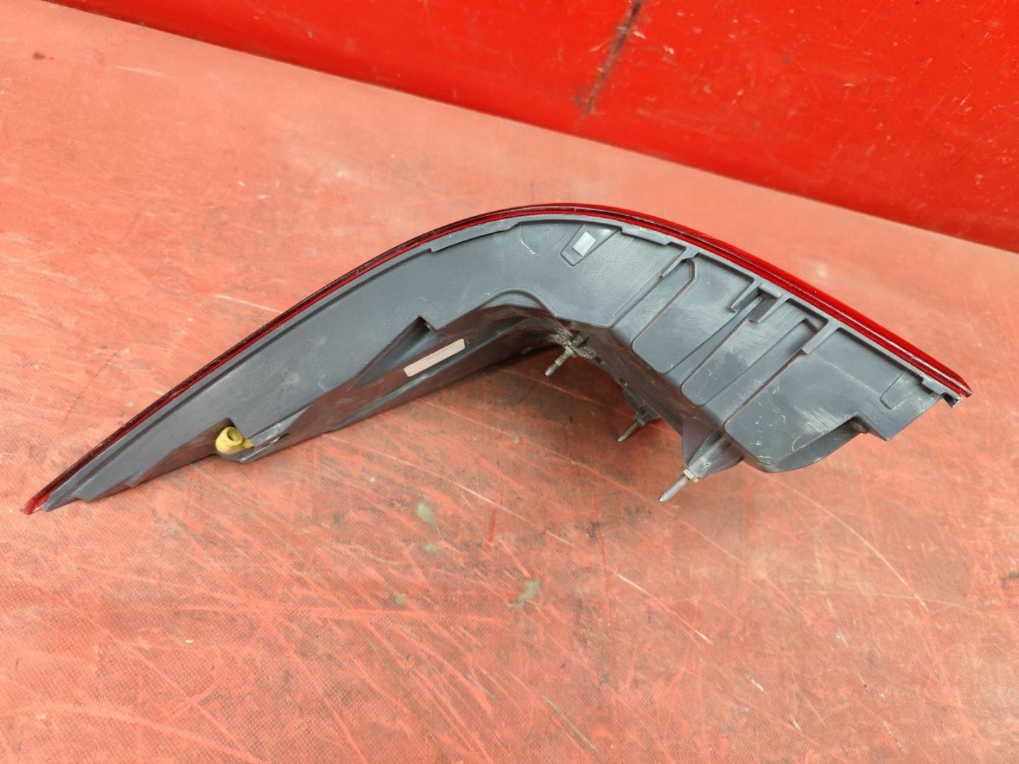 Фонарь задний