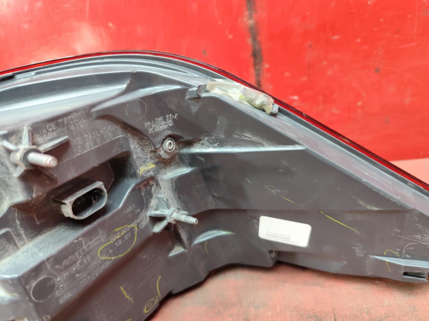 Фонарь задний