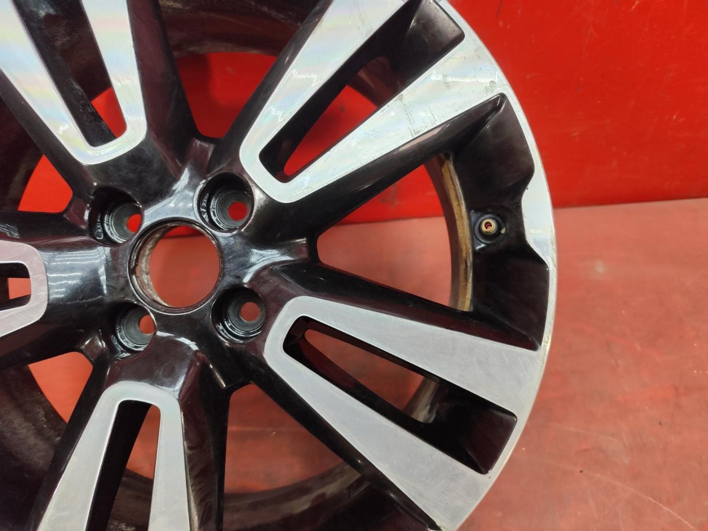 Диск колесный литой легкий сплав