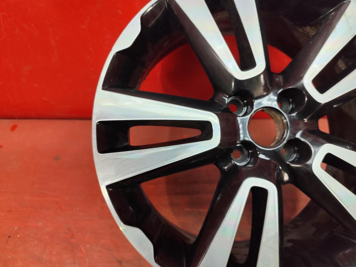 Диск колесный литой легкий сплав