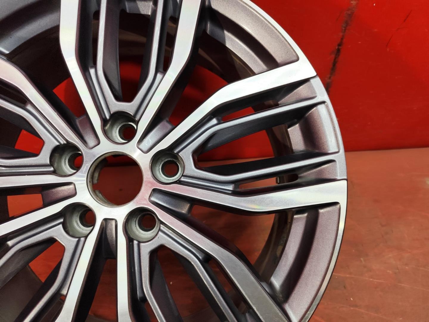 Диск колесный литой легкий сплав