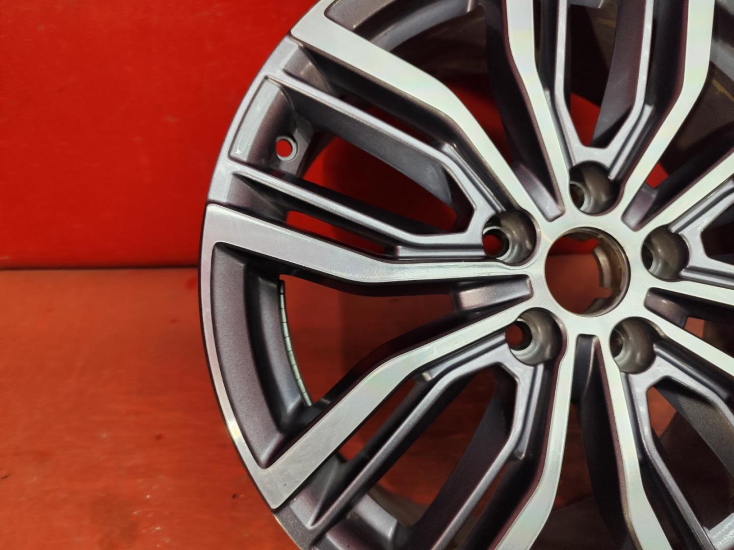 Диск колесный литой легкий сплав