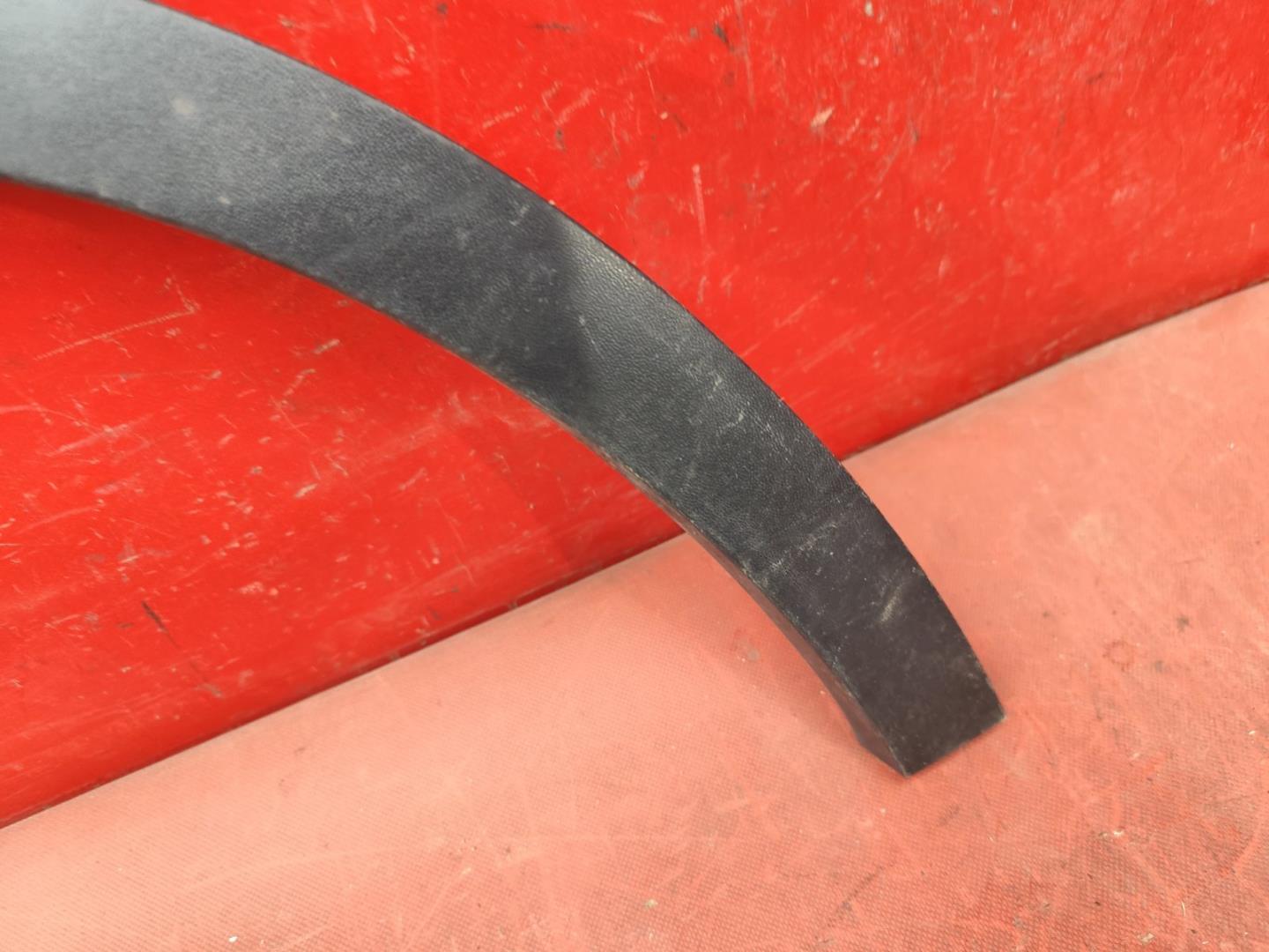 Накладка на крыло