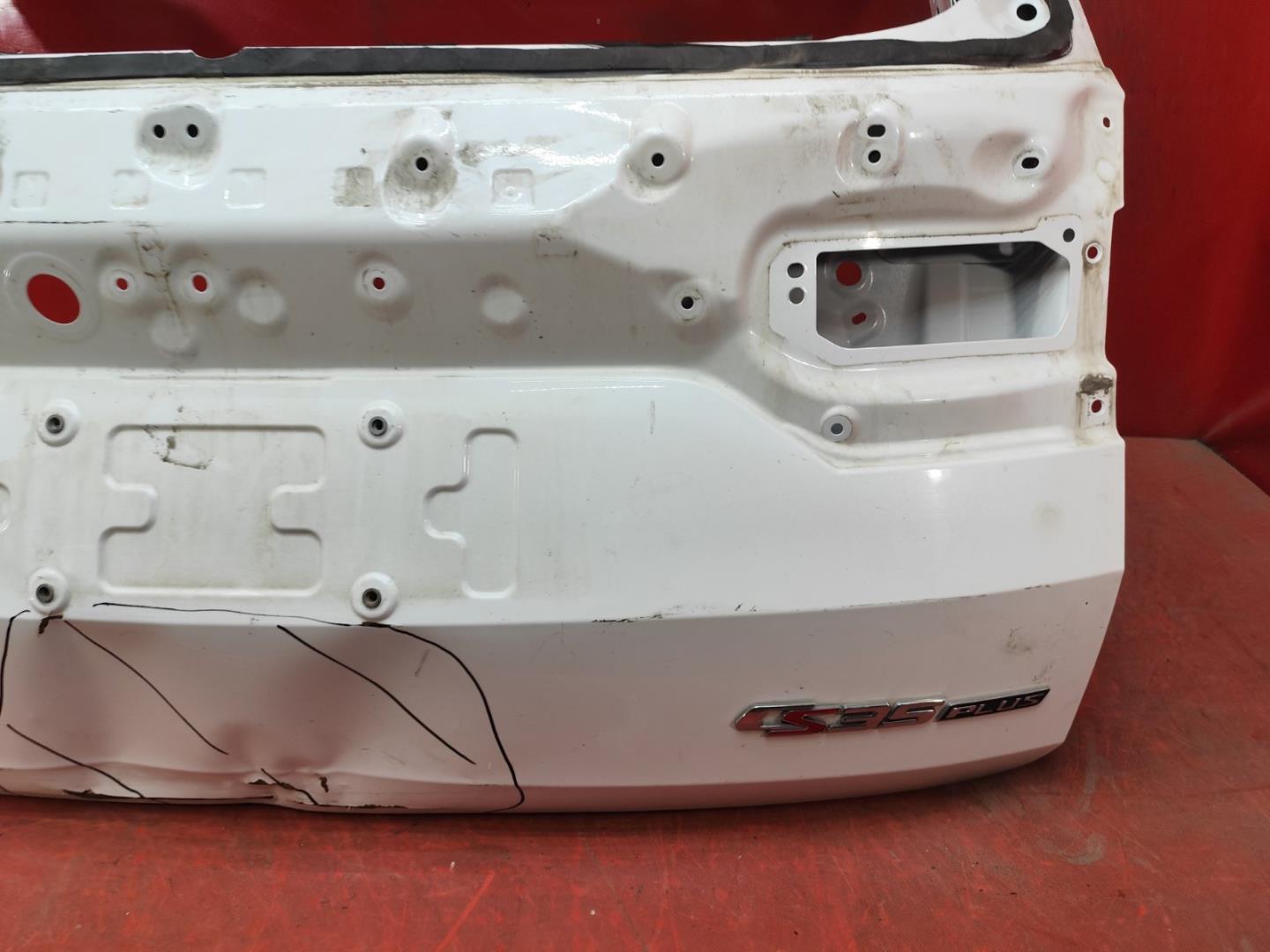 Крышка багажника