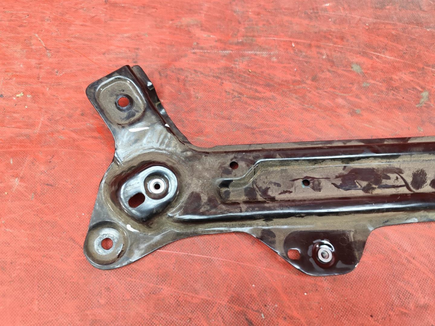 Кронштейн крепления фары