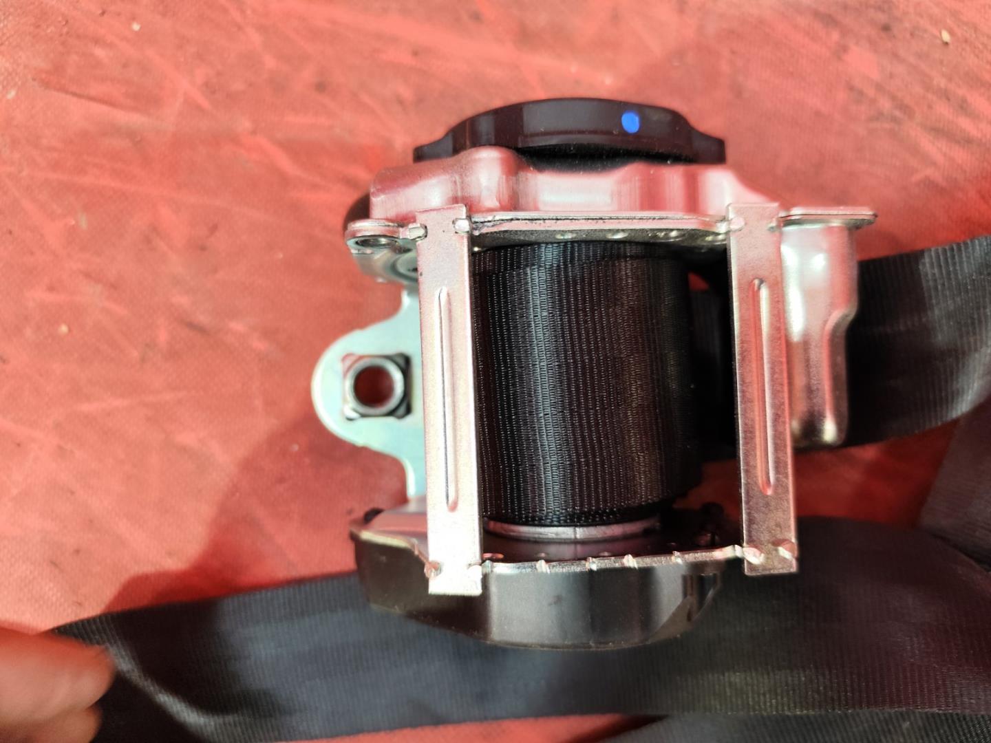 Ремень безопасности