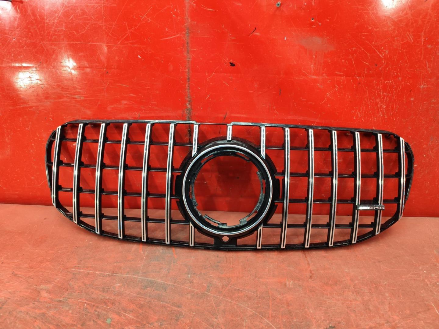 Решетка радиатора