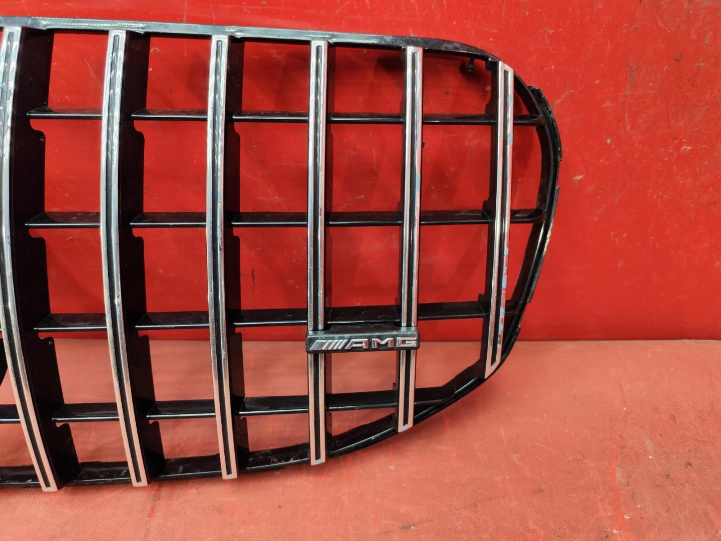 Решетка радиатора