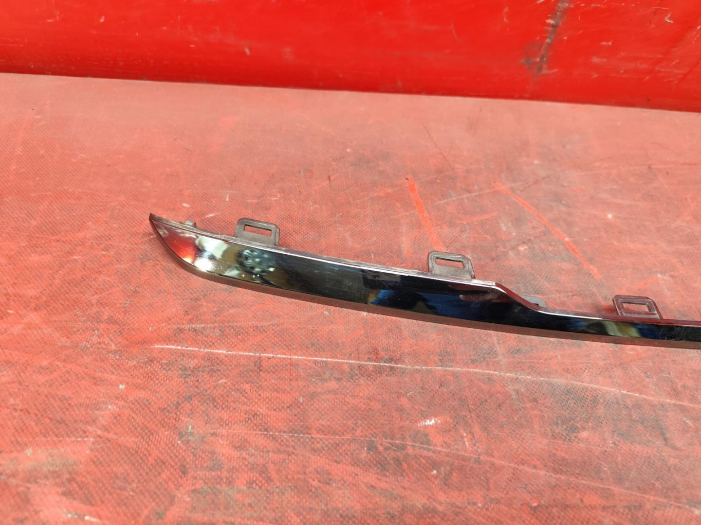 Накладка на решетку радиатора