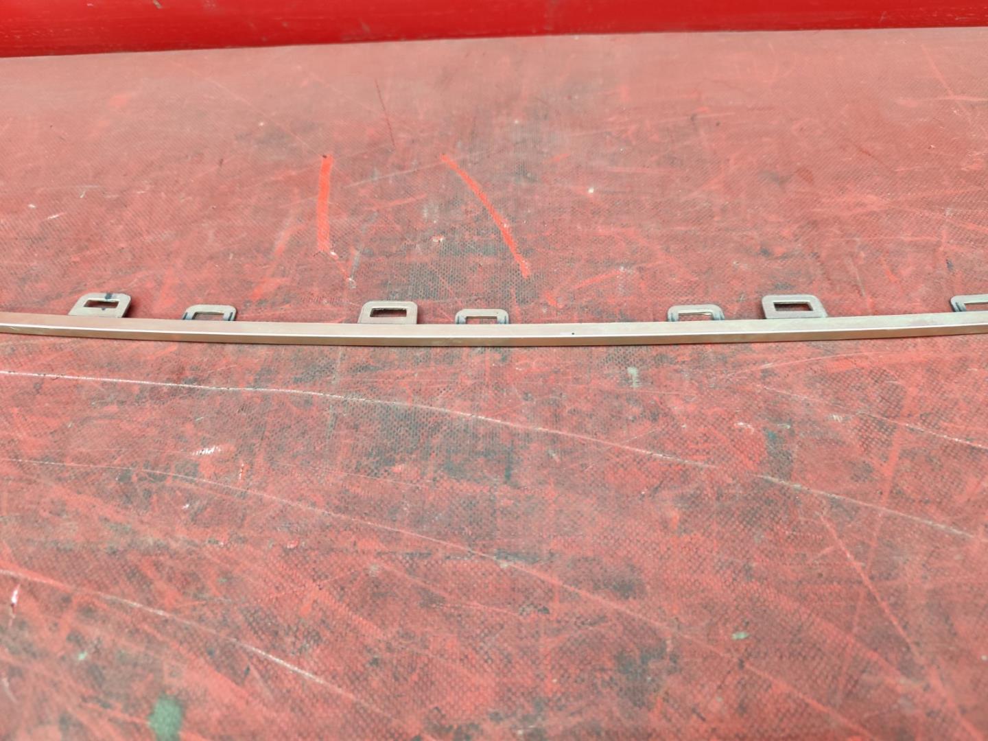 Накладка на решетку радиатора