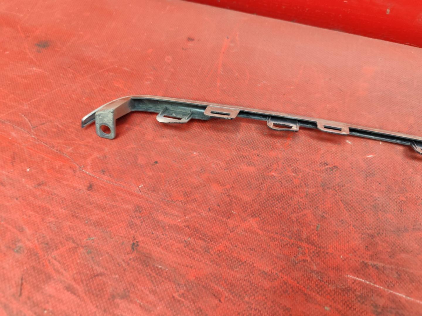 Накладка на решетку радиатора