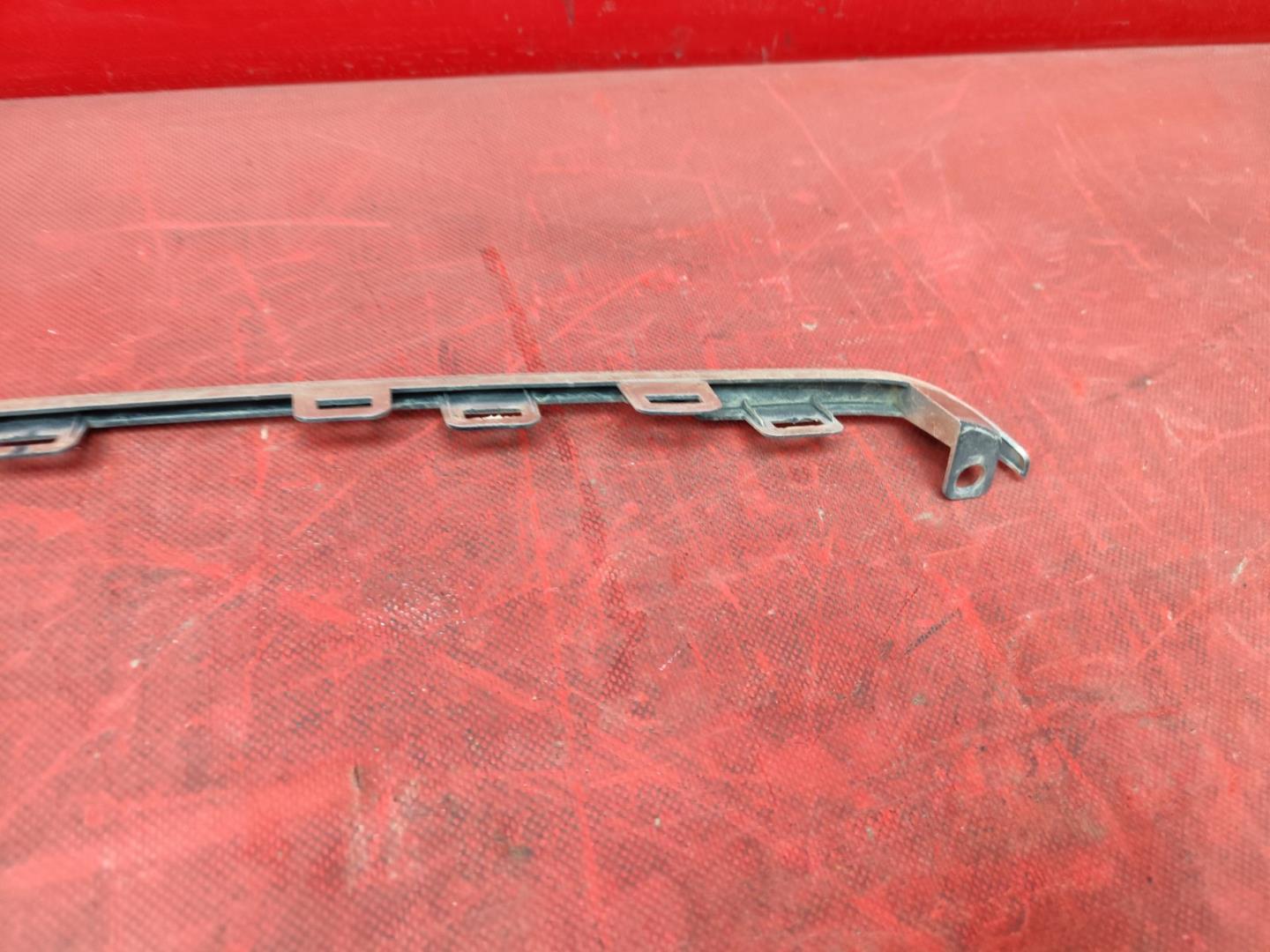 Накладка на решетку радиатора