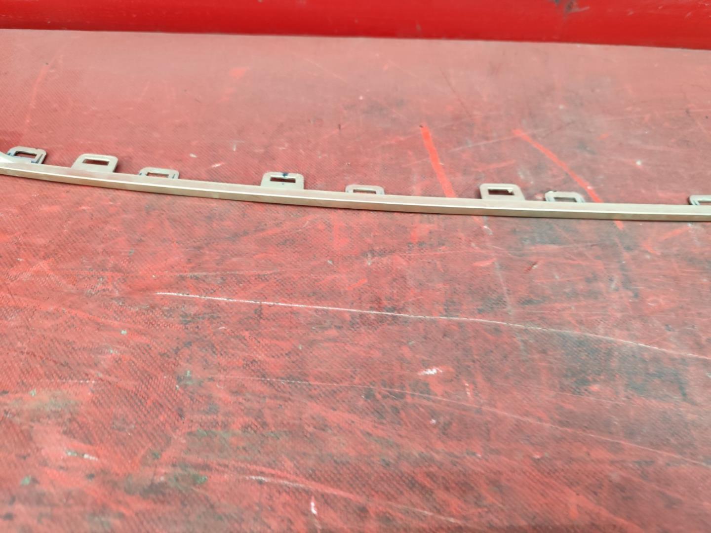 Накладка на решетку радиатора