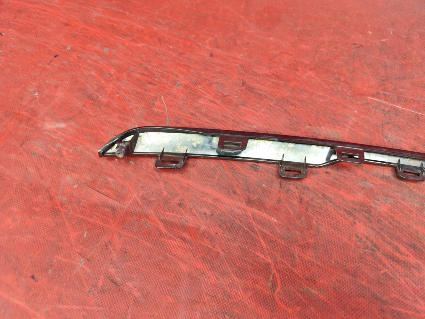 Накладка на решетку радиатора