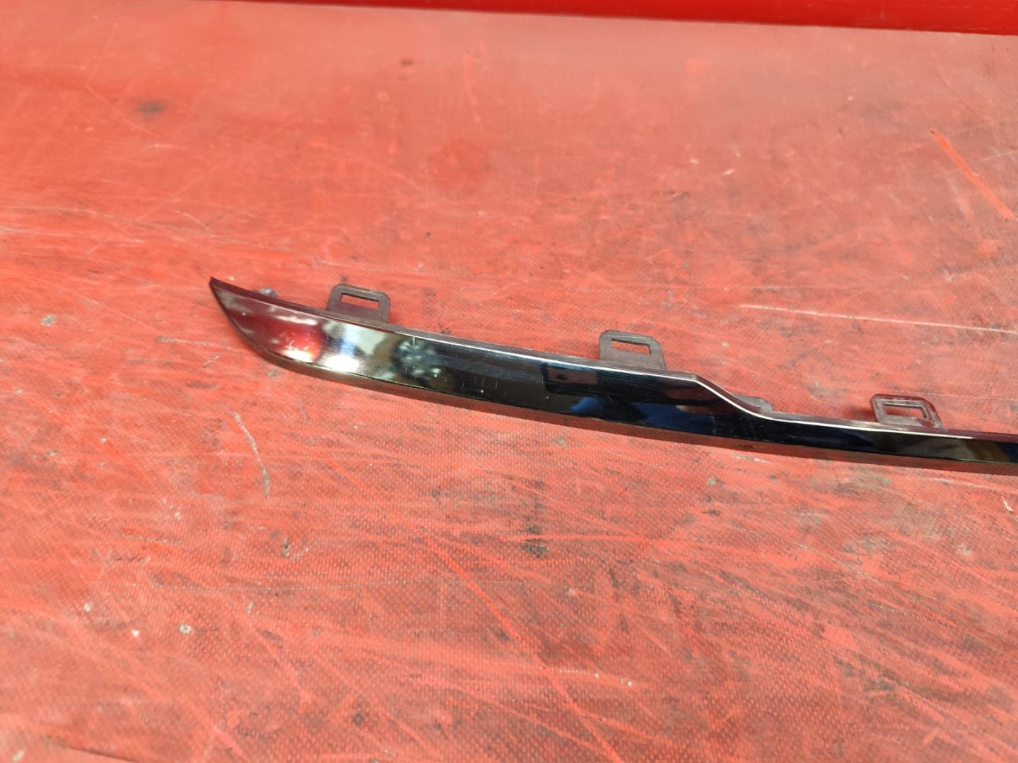 Накладка на решетку радиатора