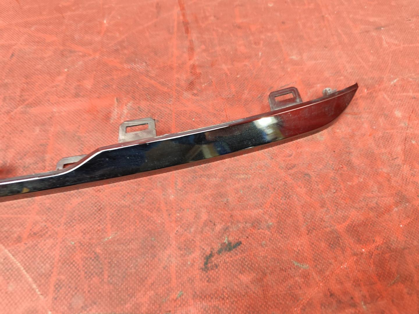 Накладка на решетку радиатора