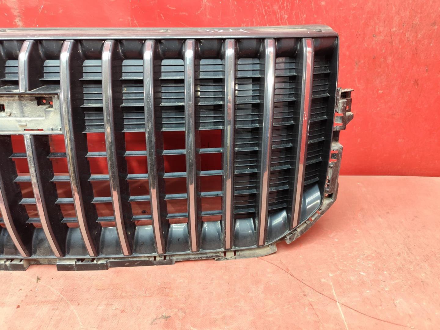 Решетка радиатора