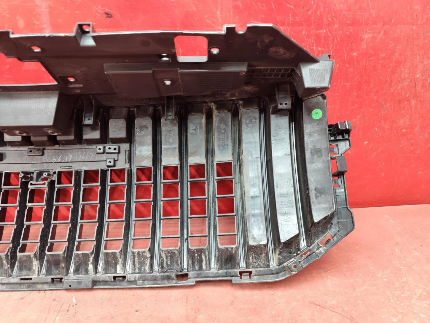 Решетка радиатора