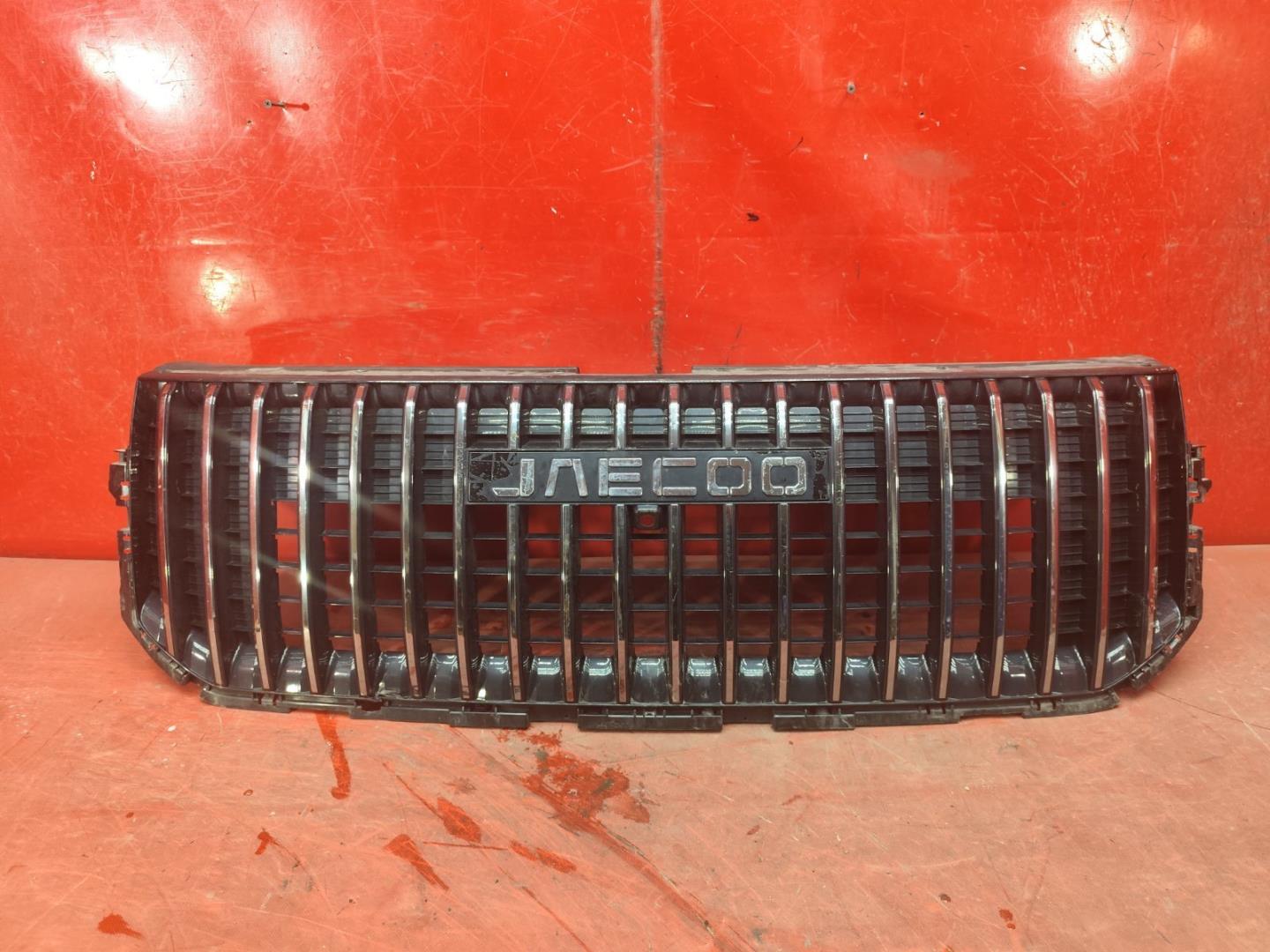 Решетка радиатора