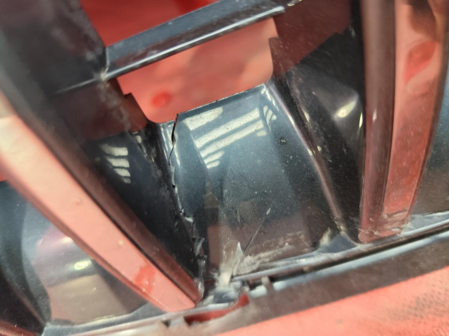 Решетка радиатора