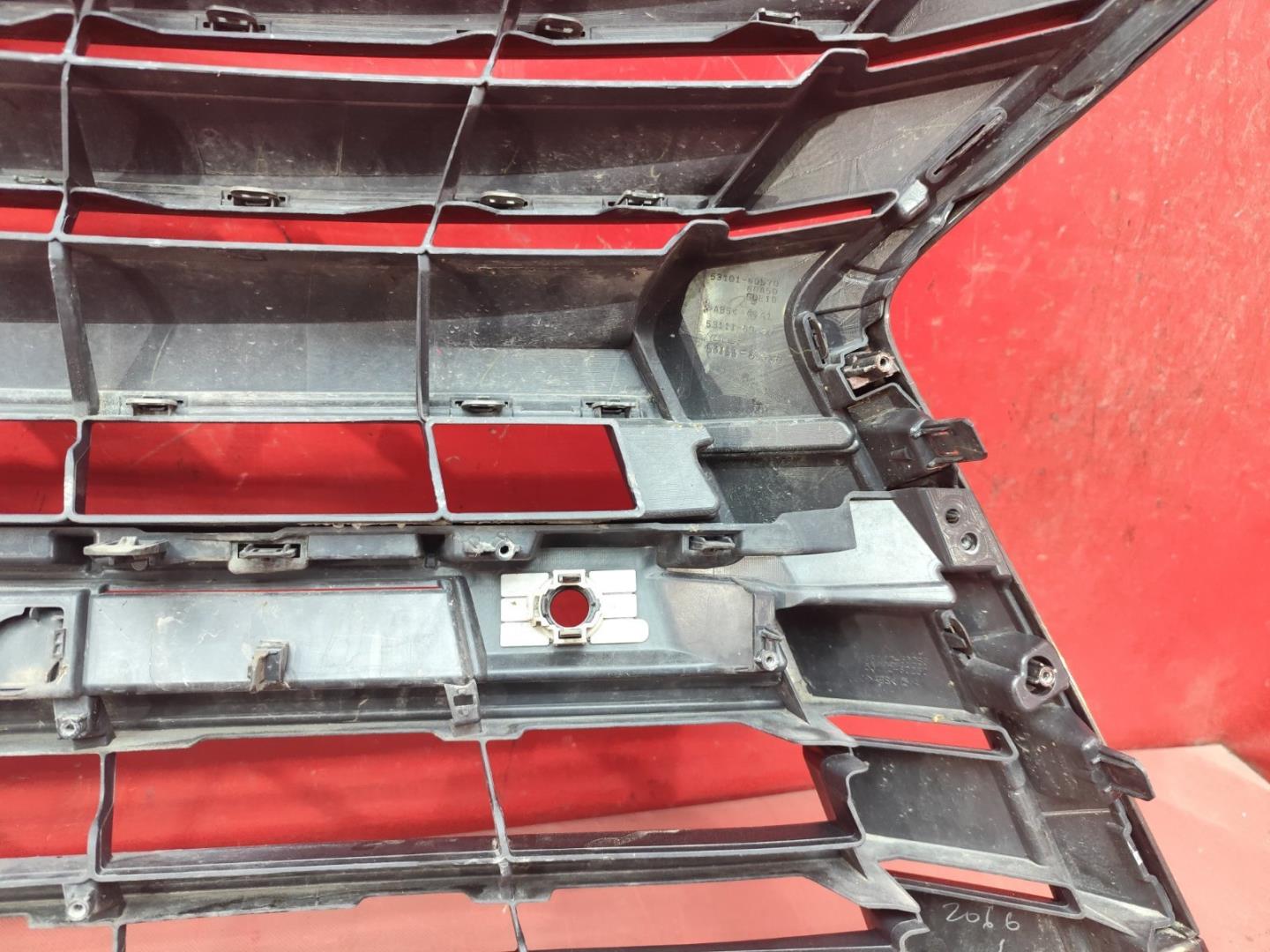 Решетка радиатора