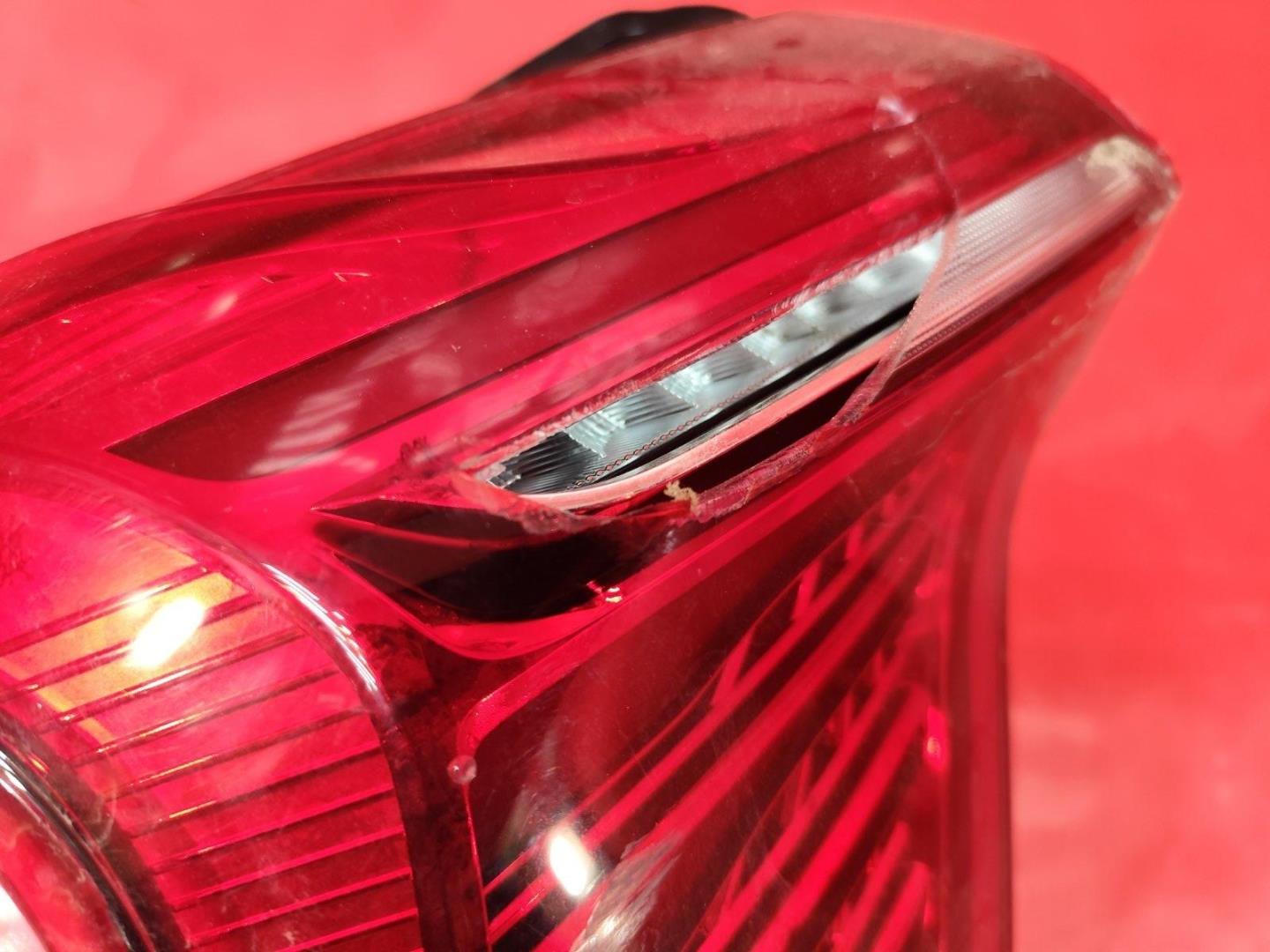 Фонарь задний