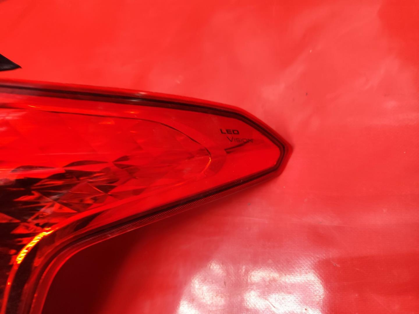 Фонарь задний