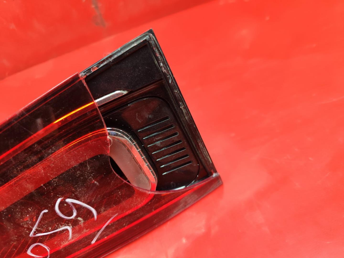 Фонарь задний