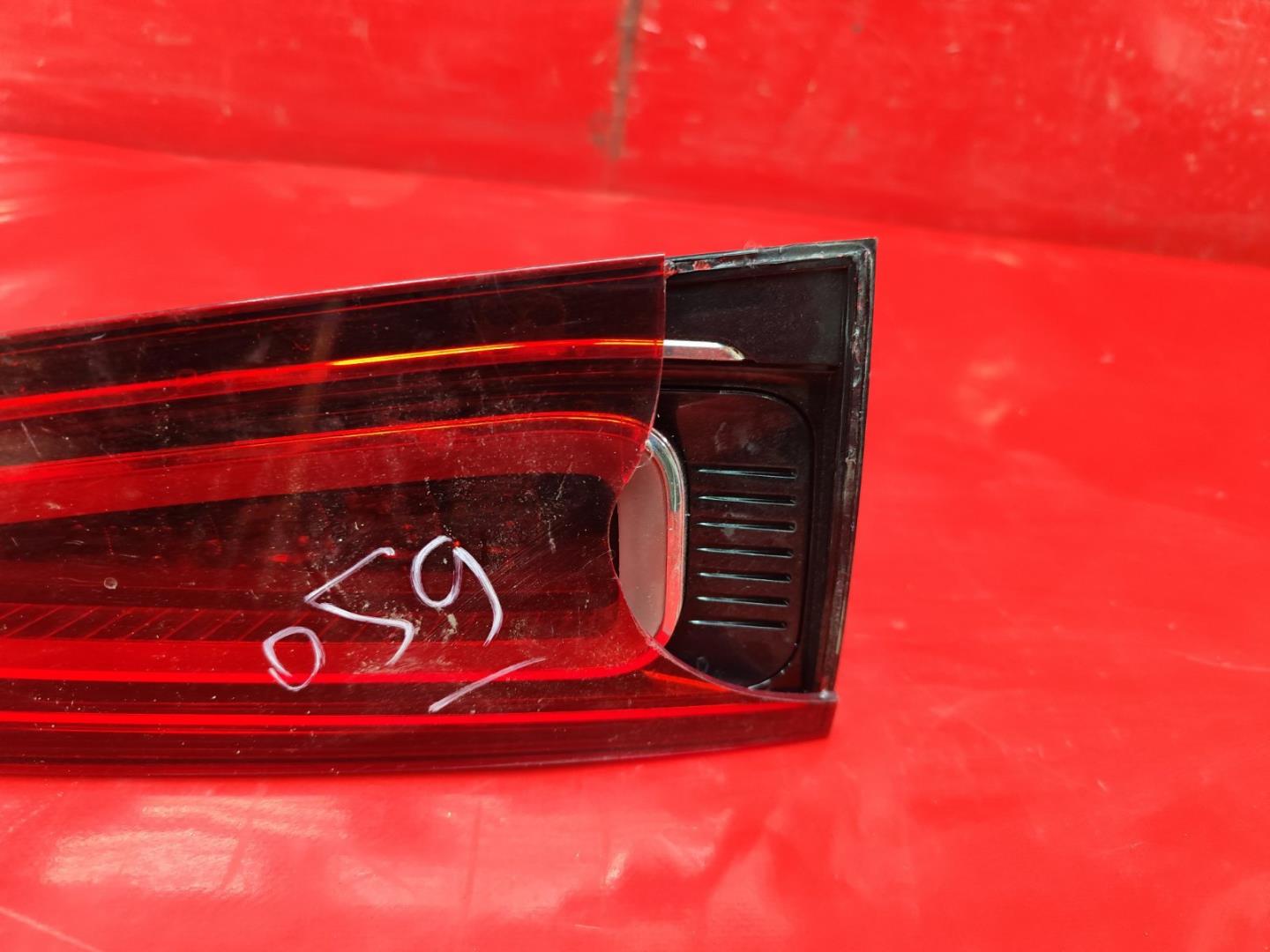 Фонарь задний