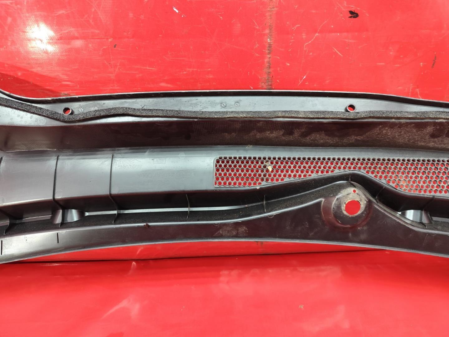 Решетка стеклоочистителей (Жабо)