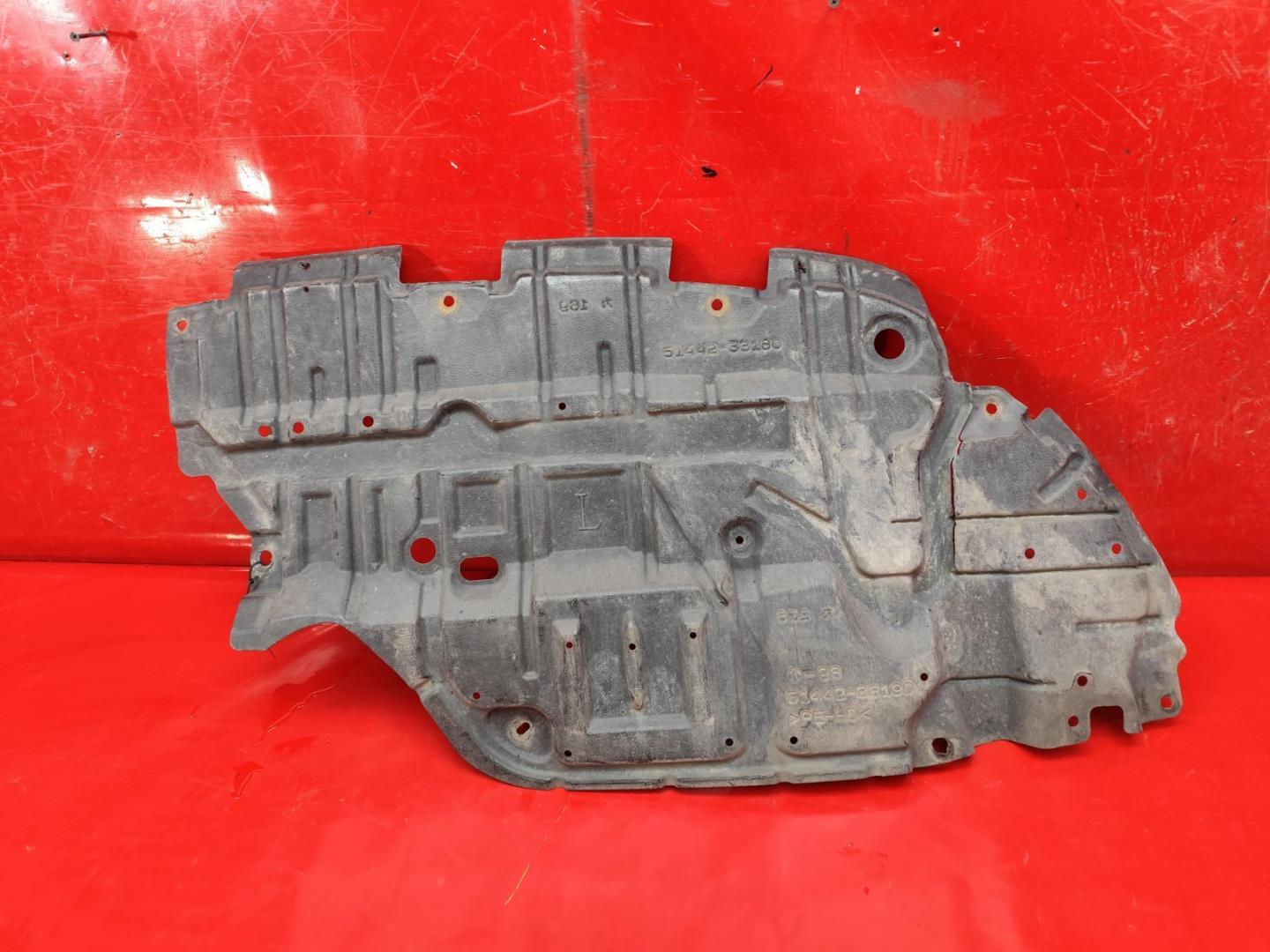 Пыльник переднего бампера