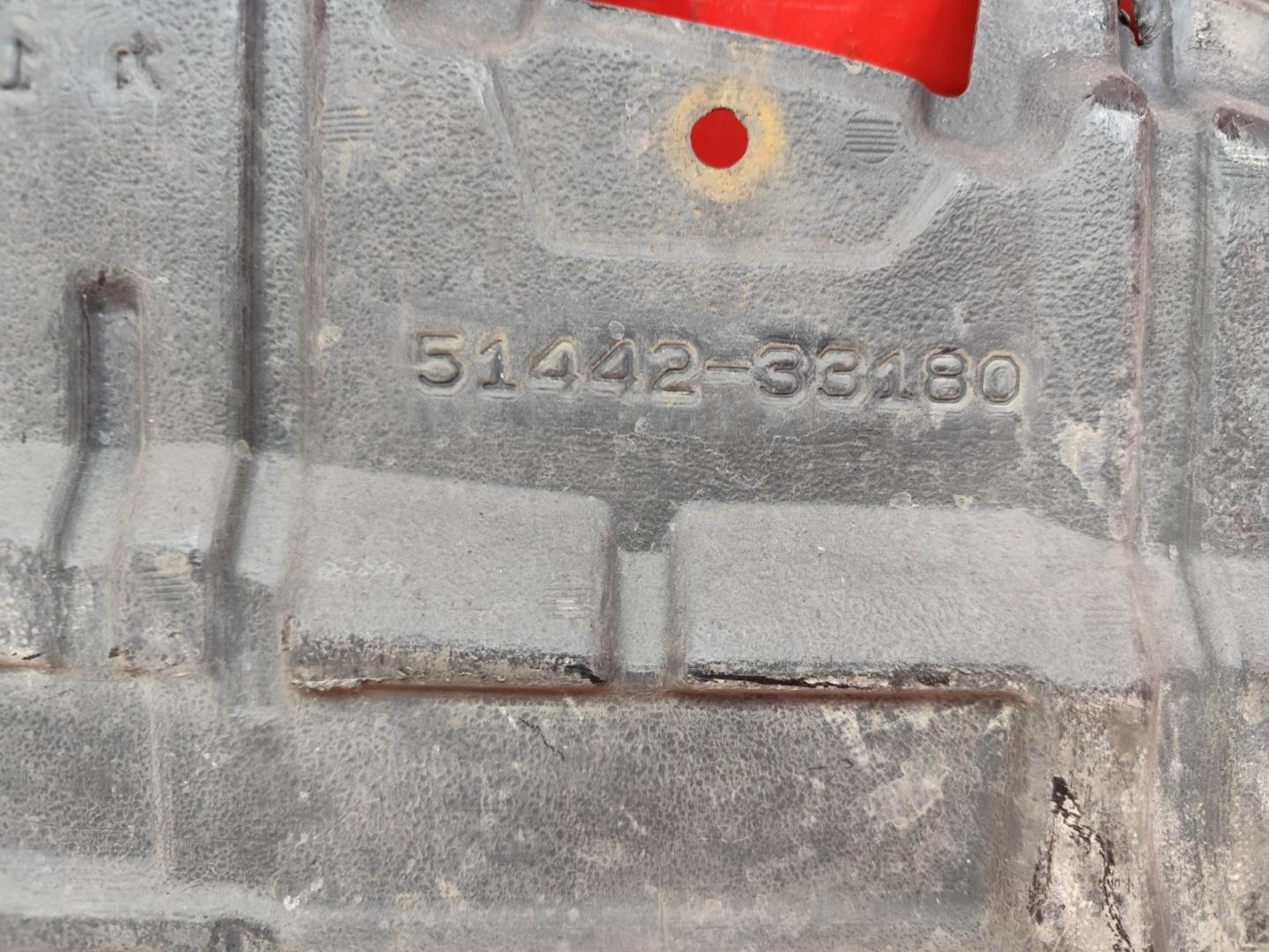 Пыльник переднего бампера