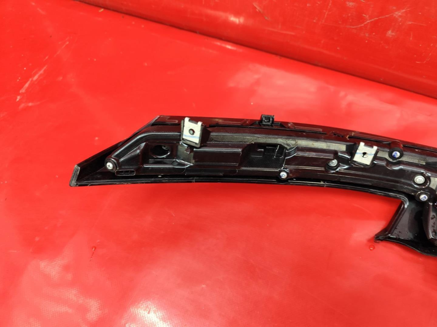 Накладка на решетку радиатора