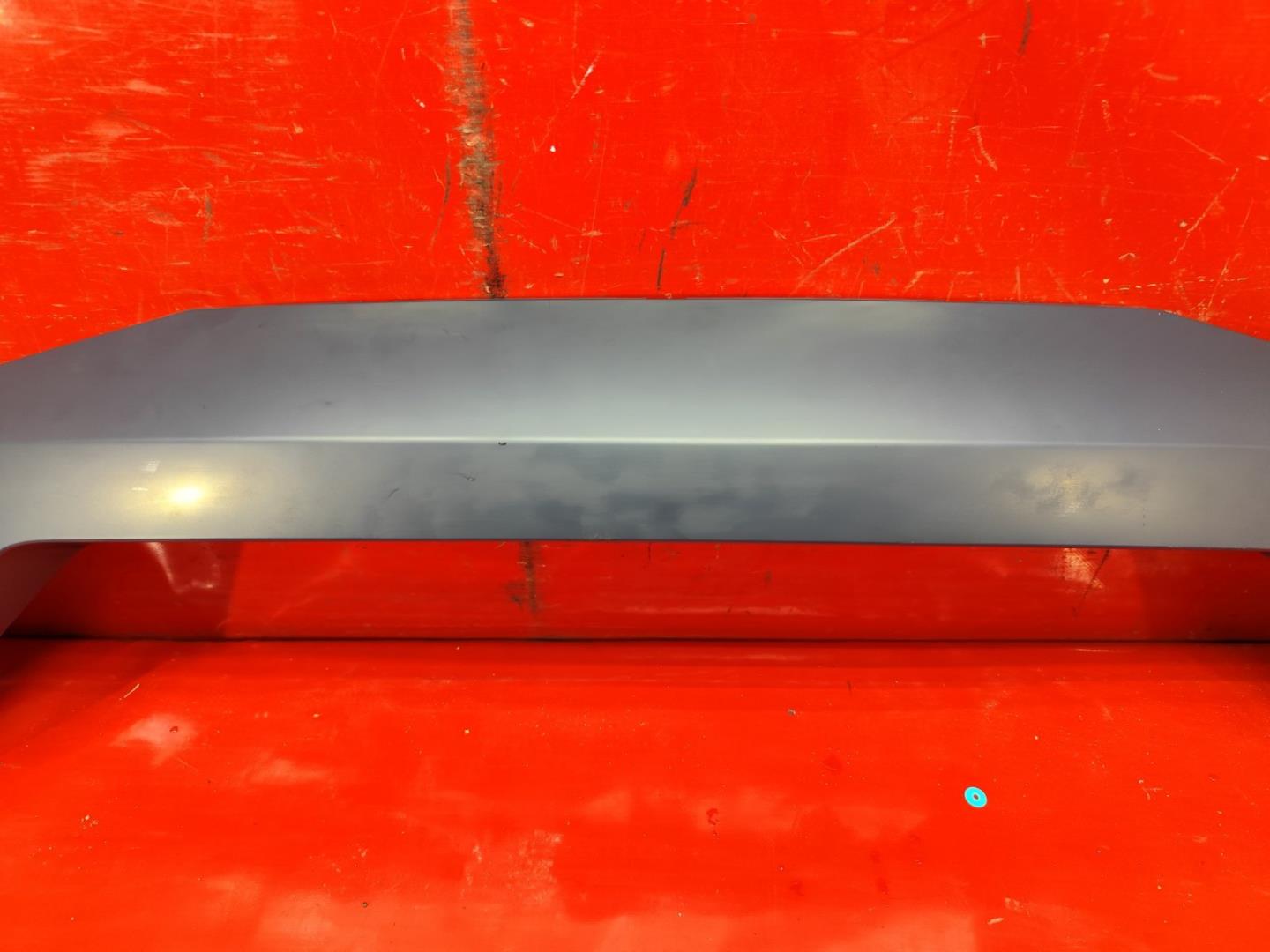 Накладка крышки багажника