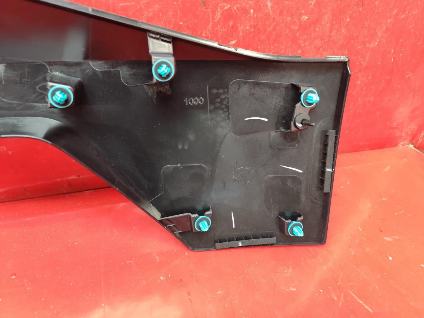 Накладка крышки багажника