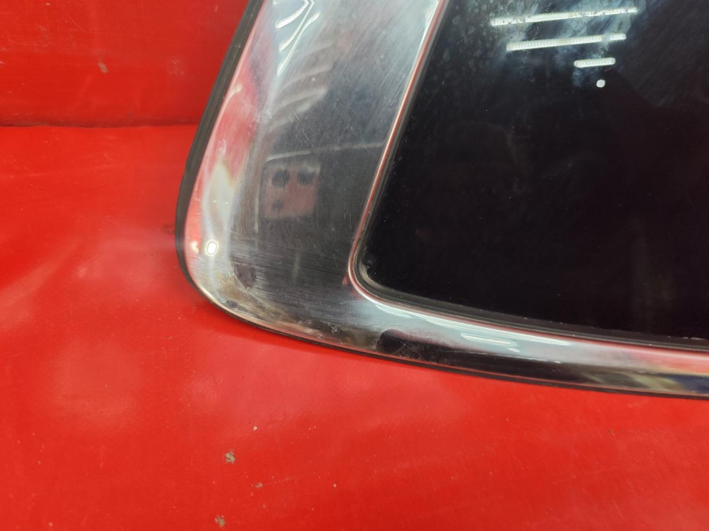 Стекло боковое