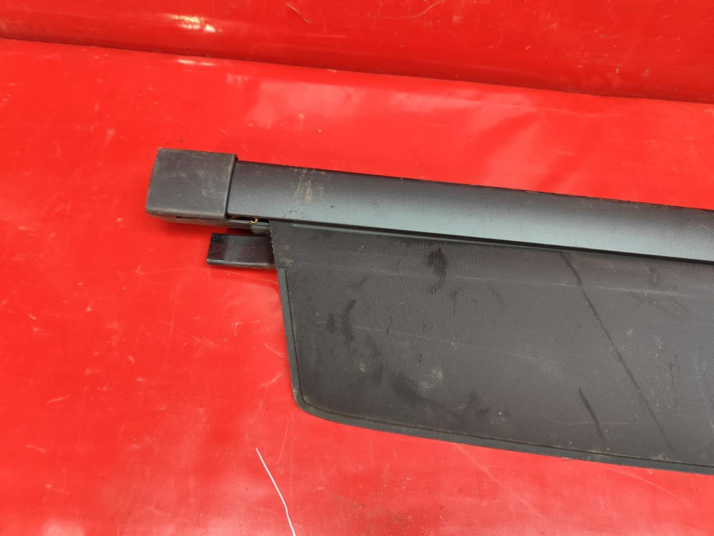 Шторка багажника