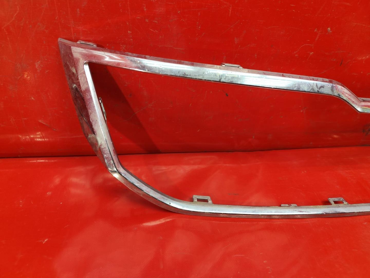 Накладка на решетку радиатора