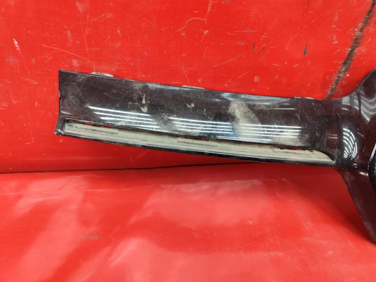 Накладка на решетку радиатора