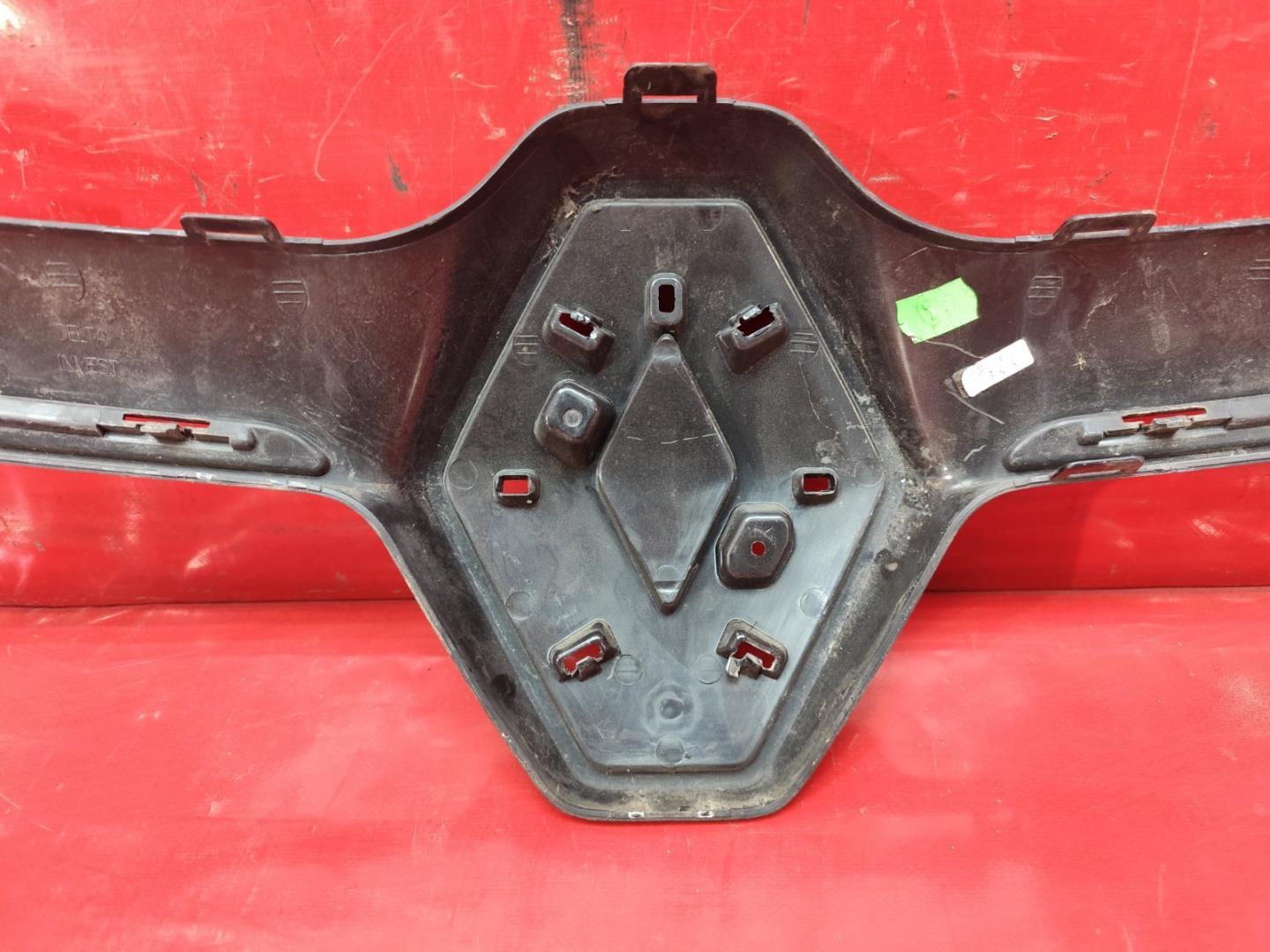 Накладка на решетку радиатора