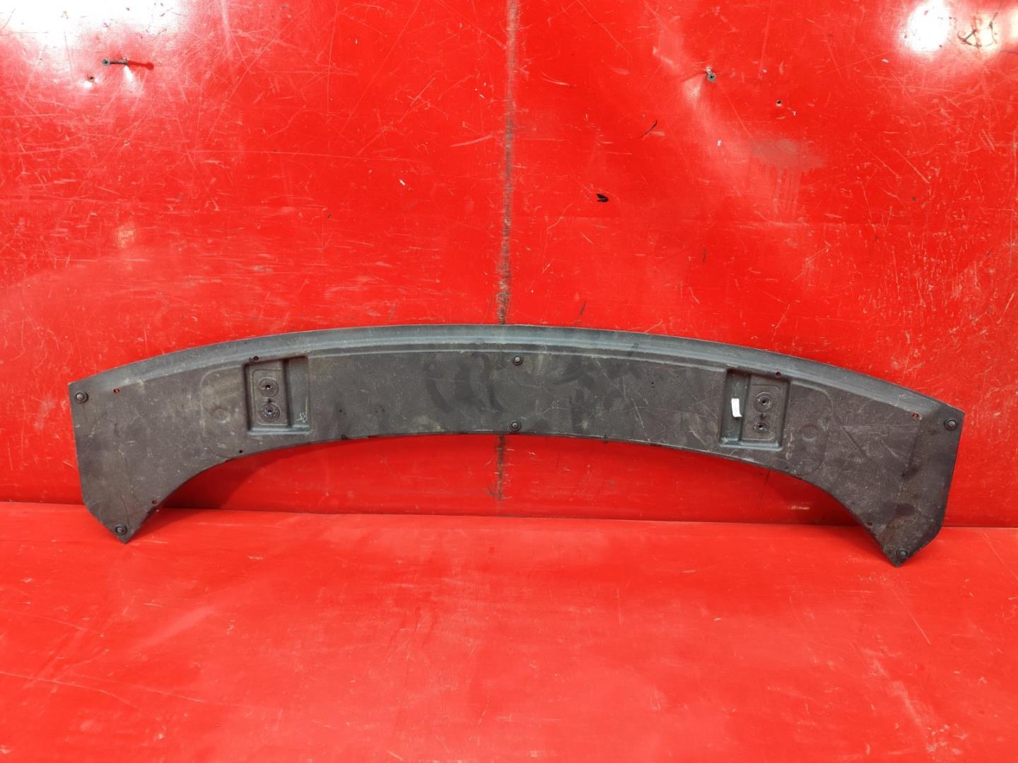 Накладка спойлера