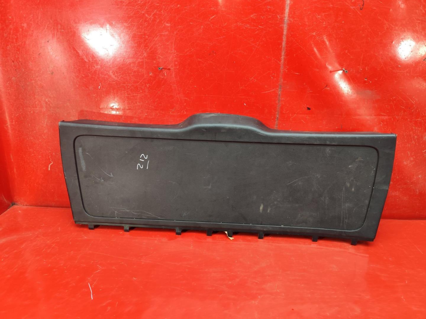 Обшивка багажника