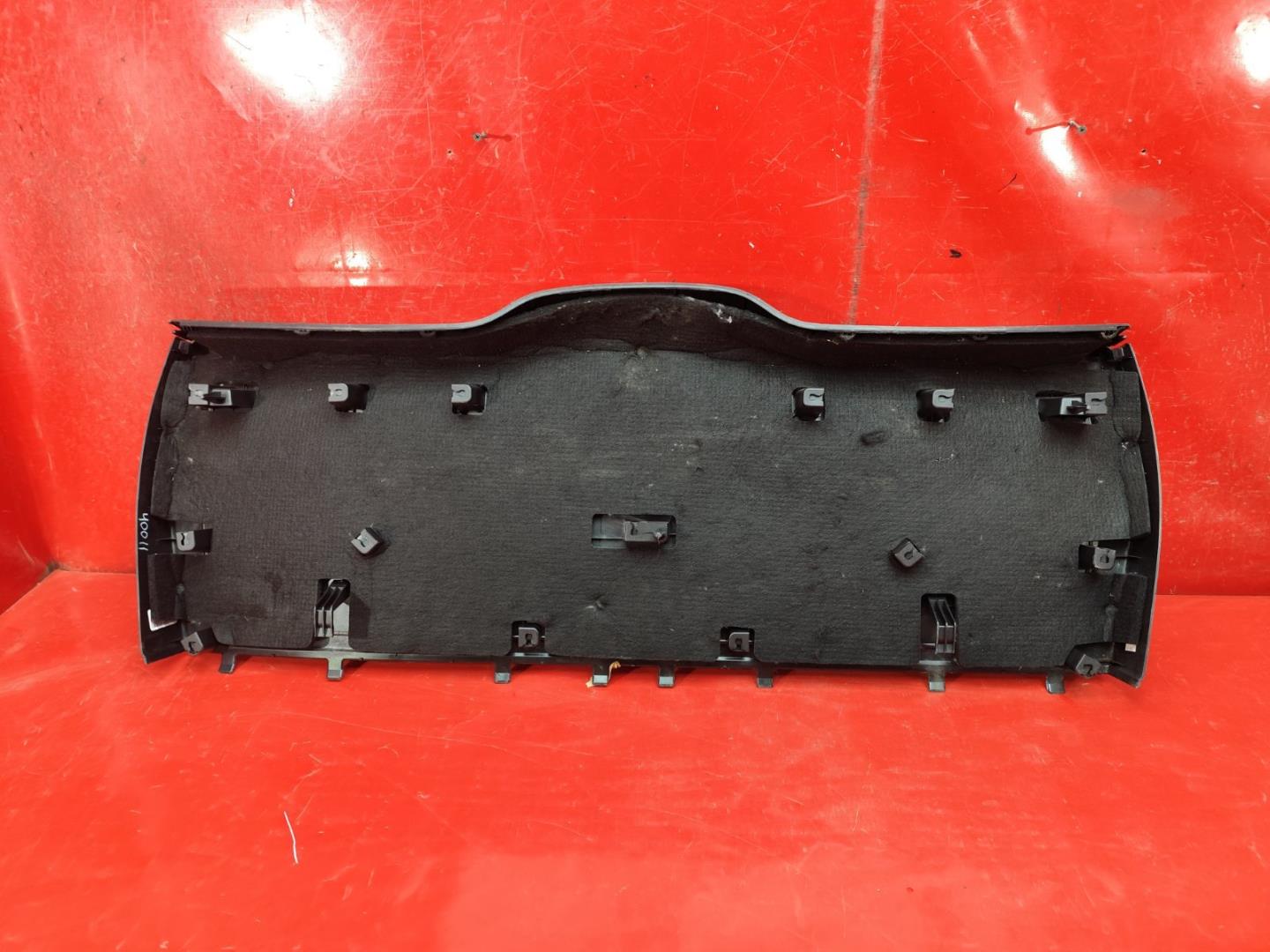 Обшивка багажника